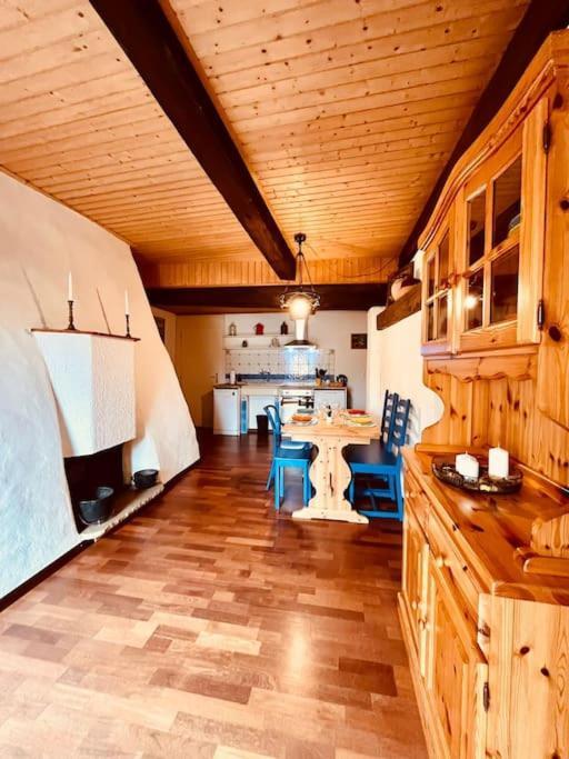 Charmant Appartement De Vacances Alta Ripa Hauterive  Ngoại thất bức ảnh